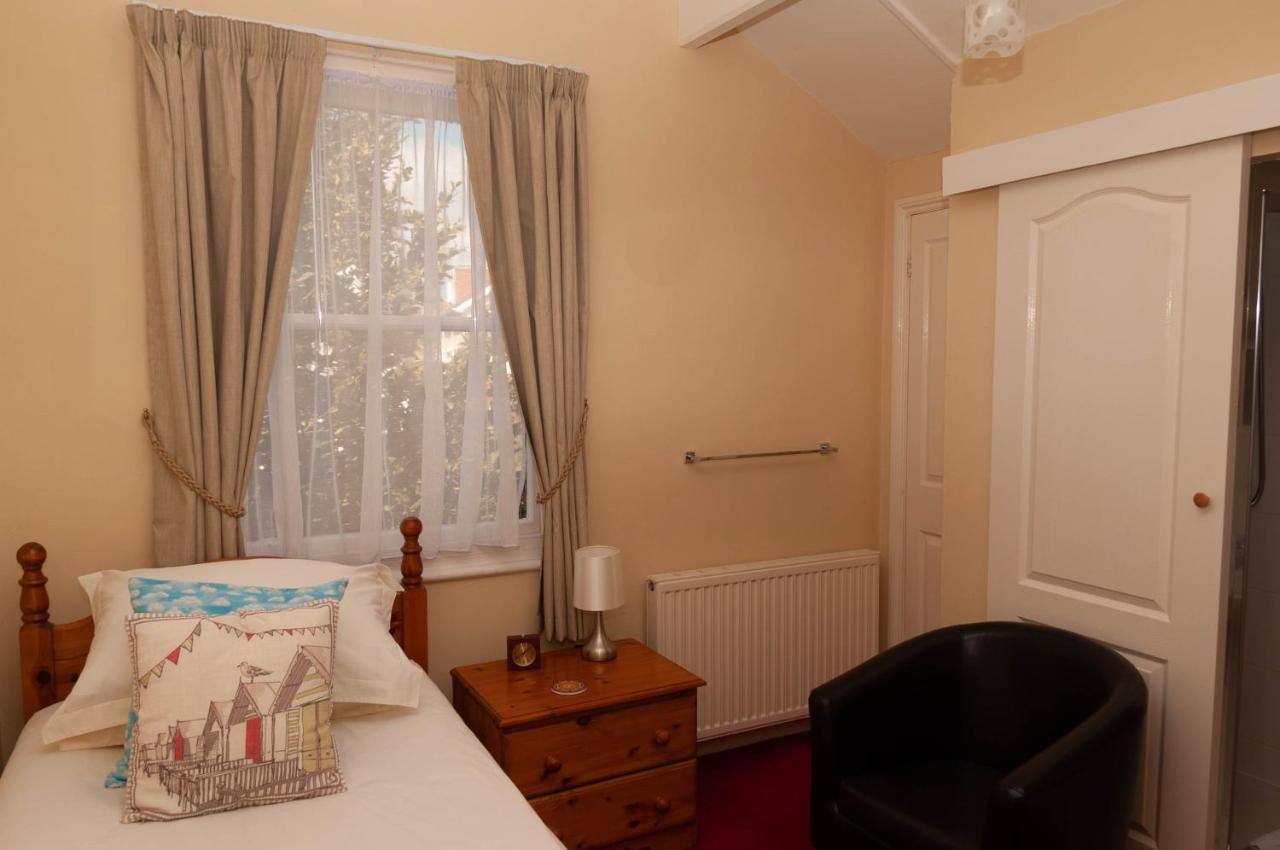 St Marguerite Bed & Breakfast Paignton Bagian luar foto