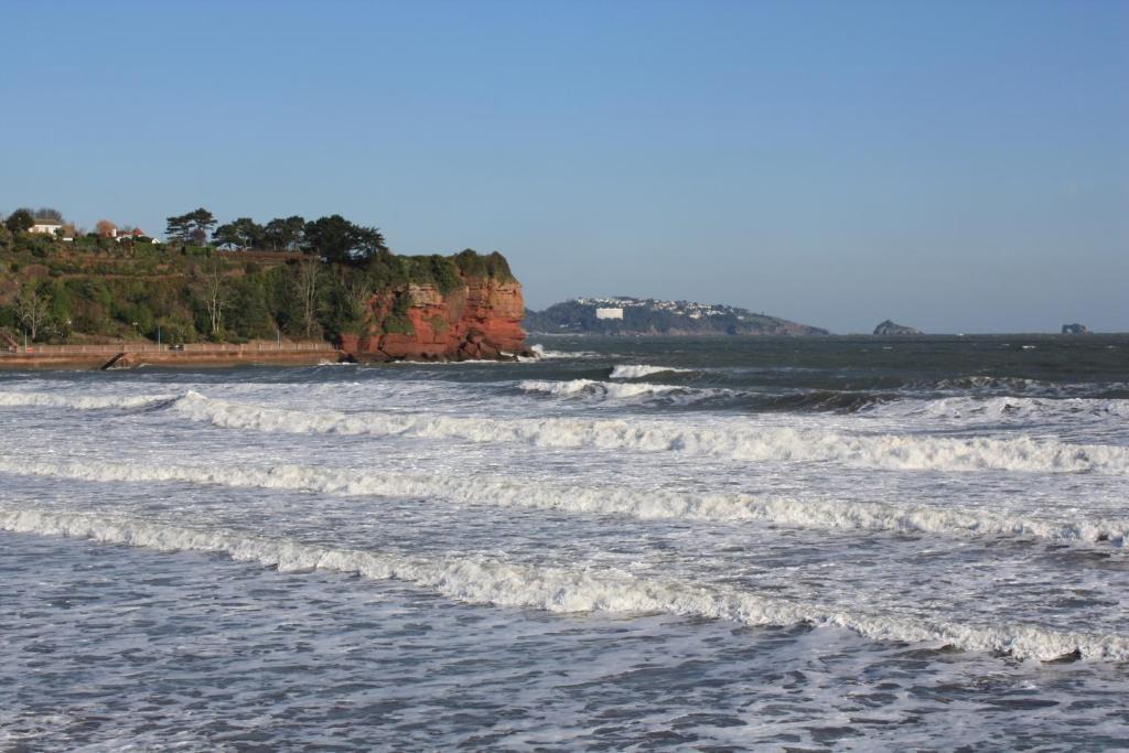 St Marguerite Bed & Breakfast Paignton Bagian luar foto